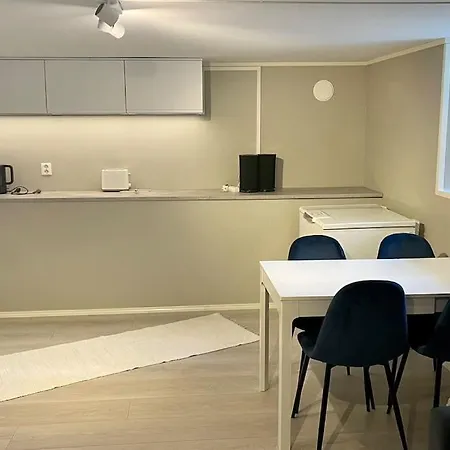 One Bedroom Basement Apartment In The City Tromso Exterior photo