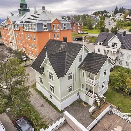 One Bedroom Basement Apartment In The City Tromso Exterior photo