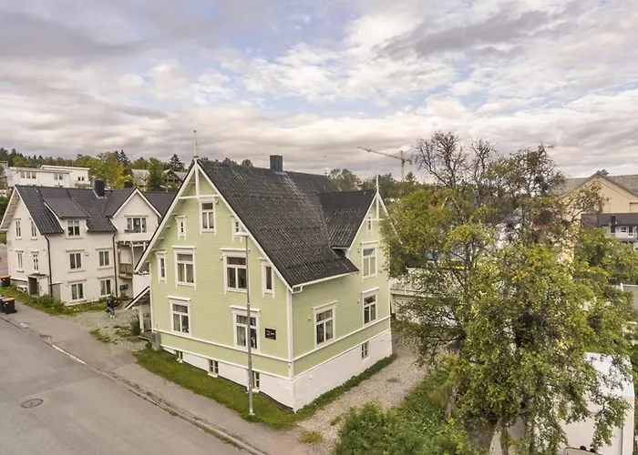 One Bedroom Basement Apartment In The City